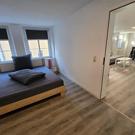 Appartamento 70m2 In Zittauer Stadtzentrum Innenstadt Innenring Lage - Wohnen Auf Zeit In - 2 Raum