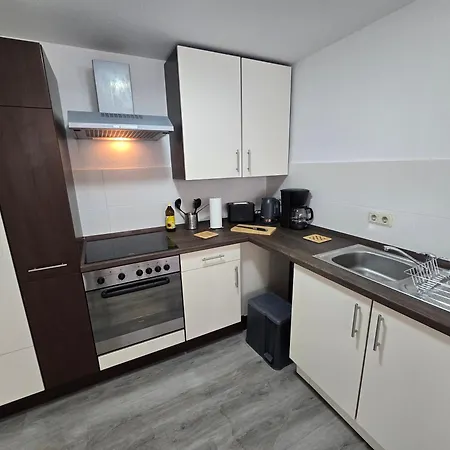 Appartamento 70m2 In Zittauer Stadtzentrum Innenstadt Innenring Lage - Wohnen Auf Zeit In - 2 Raum