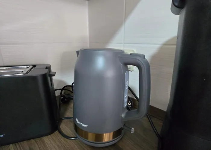 شقة 70m2 In Zittauer Stadtzentrum Innenstadt Innenring Lage - Wohnen Auf Zeit In - 2 Raum تسيتاو