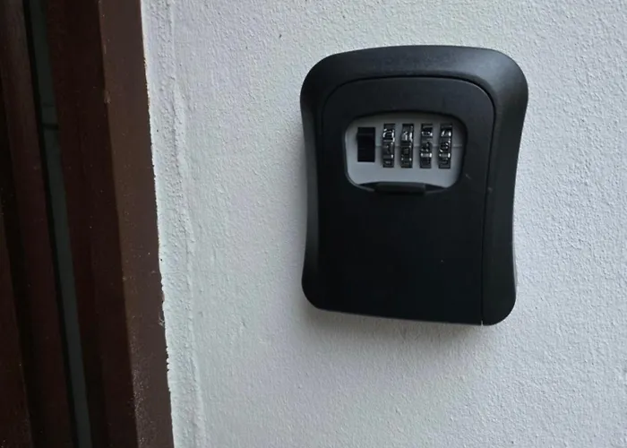 70m2 In Zittauer Stadtzentrum Innenstadt Innenring Lage - Wohnen Auf Zeit In - 2 Raum *