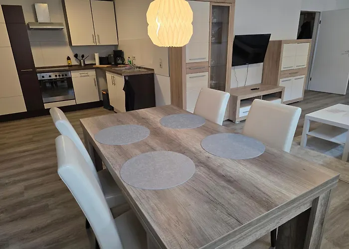 70m2 In Zittauer Stadtzentrum Innenstadt Innenring Lage - Wohnen Auf Zeit In - 2 Raum