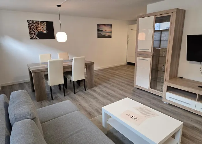 شقة 70m2 In Zittauer Stadtzentrum Innenstadt Innenring Lage - Wohnen Auf Zeit In - 2 Raum